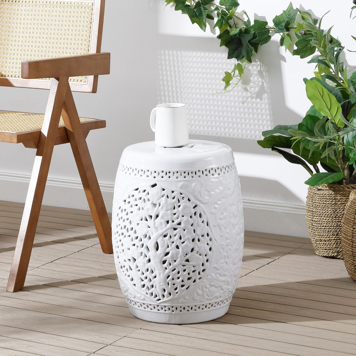 White Ceramic Garden Stool U19084